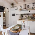 Loft 35 - Private Parking بيت للعطل *